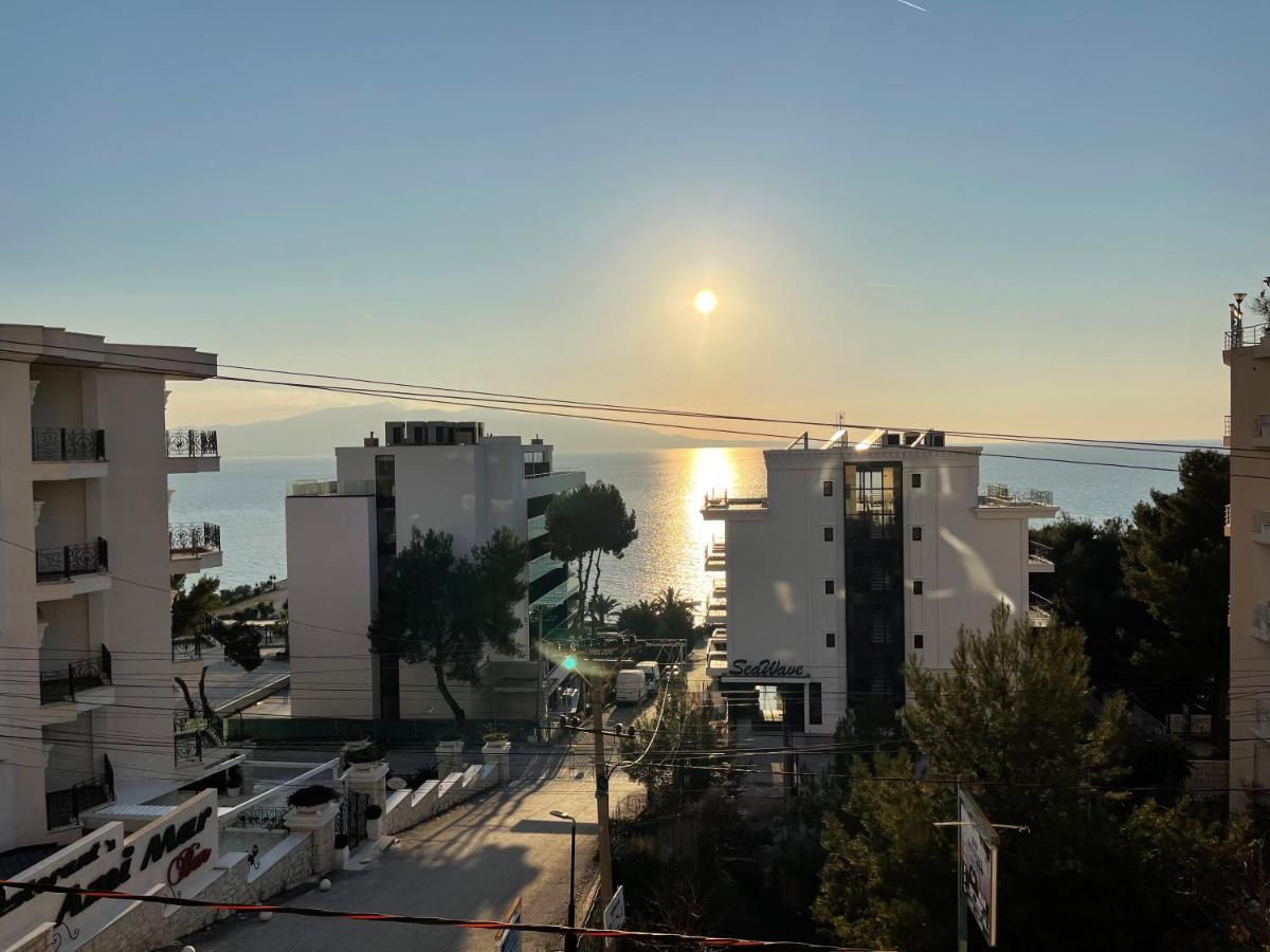 Wave Apartments Saranda Bagian luar foto