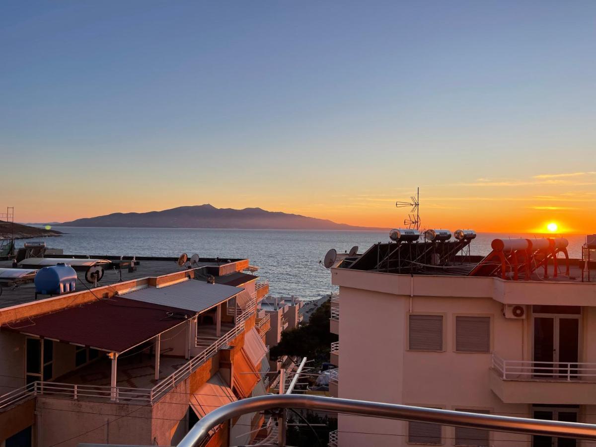 Wave Apartments Saranda Bagian luar foto