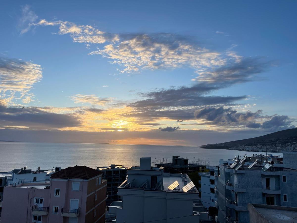 Wave Apartments Saranda Bagian luar foto